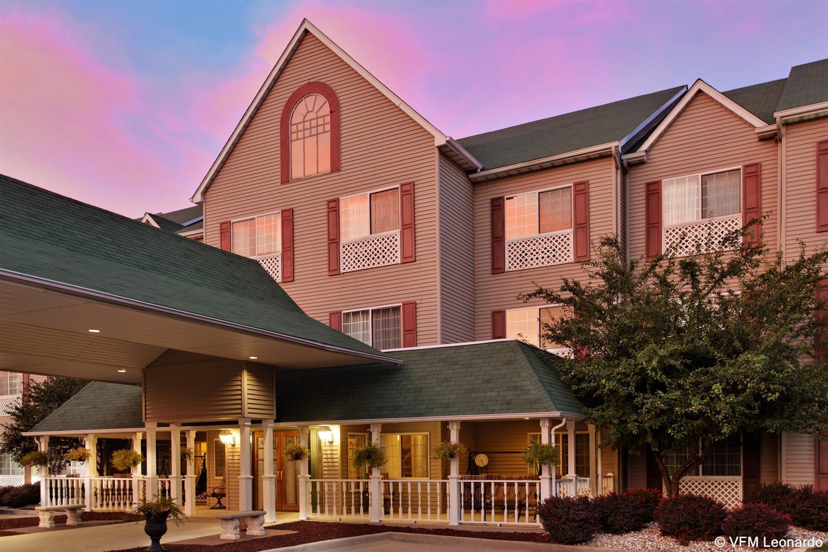 Country & By Radisson, Decatur, Il Hotel