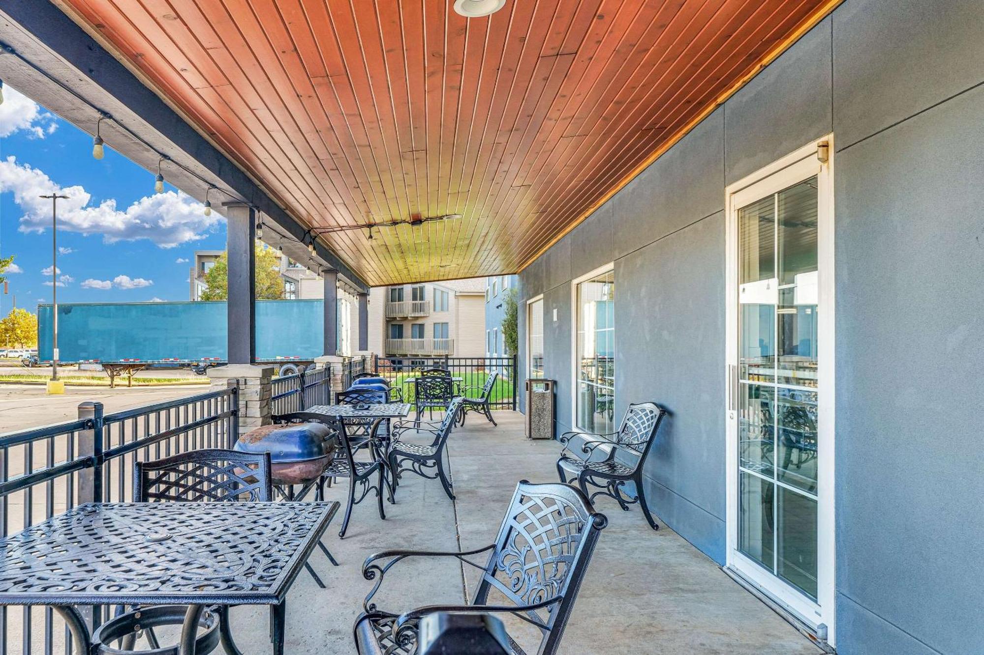 Country & By Radisson, Decatur, Il Hotel 3*