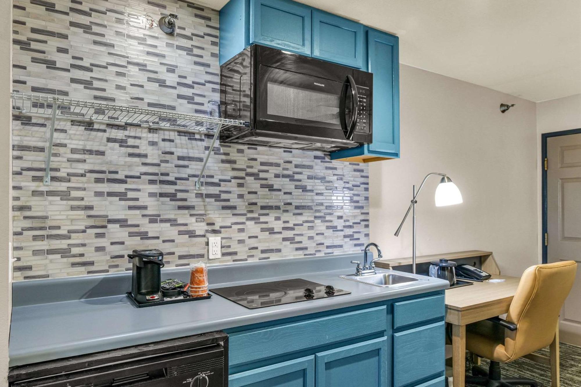 Country & By Radisson, Decatur, Il 3*